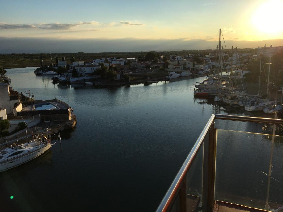Vue Panoramique Sur La Mediterrannee, Appartement Sur Canal & Proche Plage Rosas Exteriör bild