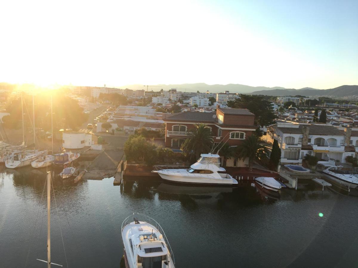Vue Panoramique Sur La Mediterrannee, Appartement Sur Canal & Proche Plage Rosas Exteriör bild
