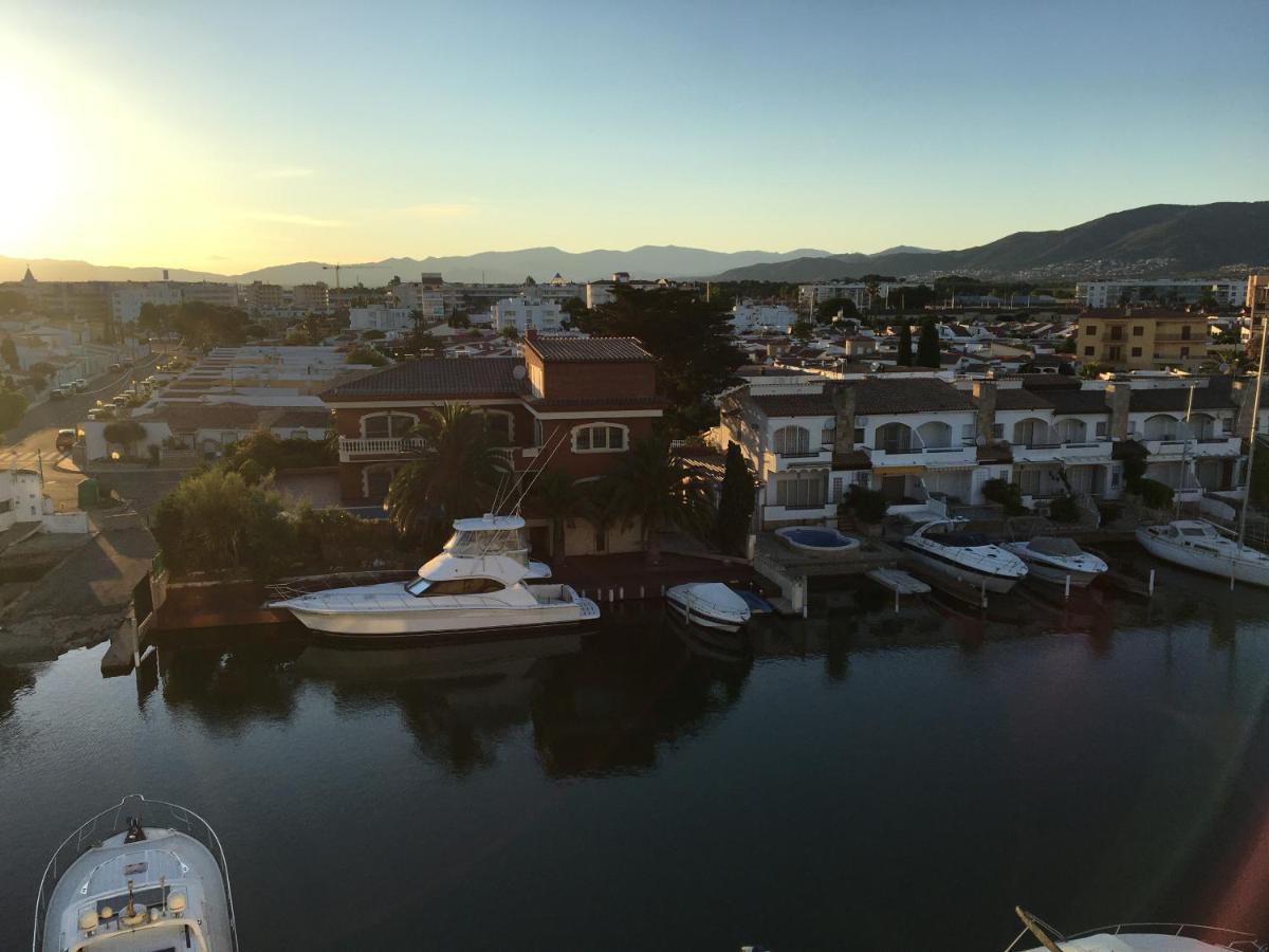Vue Panoramique Sur La Mediterrannee, Appartement Sur Canal & Proche Plage Rosas Exteriör bild